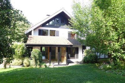 Einladend und charmant! Attraktives Wohlfühlhaus mit idyllischem Garten  in Dipperz OT