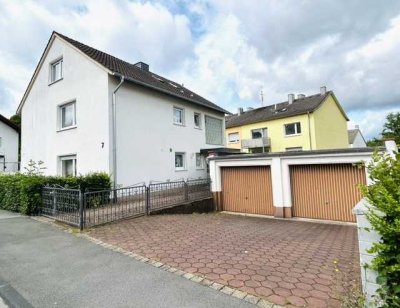Attraktives 2 Familienhaus mit 2 Garagen in zentraler Lage!