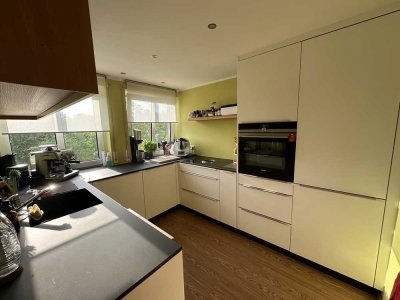 Helle, 3,5-Zimmer Maisonette-Wohnung im 3. OG zentral und ruhig in Ditzingen