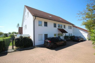 Sonnige 3-ZKB-Dachgeschosswohnung mit Süd-Balkon und Stellplatz – ideal für Paare!