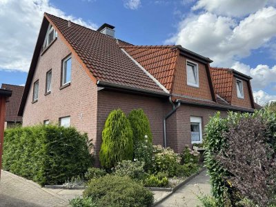 renovierte 3-Zimmer-MAISONETTE-Wohnung mit Balkon und Kaminanschluss
