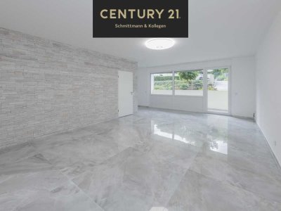 Stilvoll modernisiertes Wohnhighlight mit Balkon