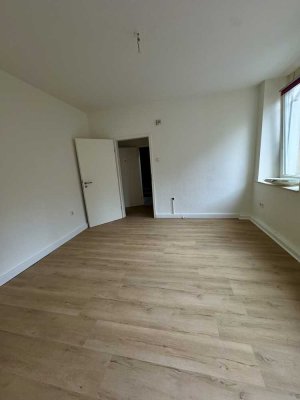 Sanierte Wohnung mit eineinhalb Zimmern in Krefeld