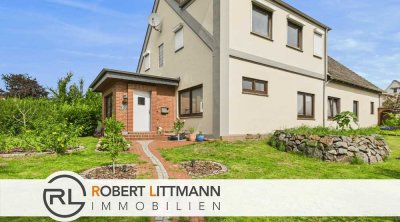 Charmantes Einfamilienhaus mit großem Grundstück und Ausbaureserve in Riede