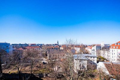 Besondere Maisonettewohnung - mondän und modern - im Denkmal unweit der Elbwiesen.