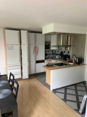 Gemütliche 3,5-Zimmer-Dachgeschosswohnung mit Einbauküche in der Bielefelder Altstadt