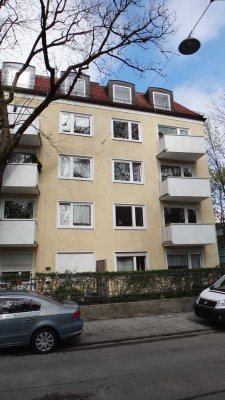 München Pasing - ruhige Lage - Wohnen direkt an der Würm - 2,5 Zi - 3. OG - Wohnung