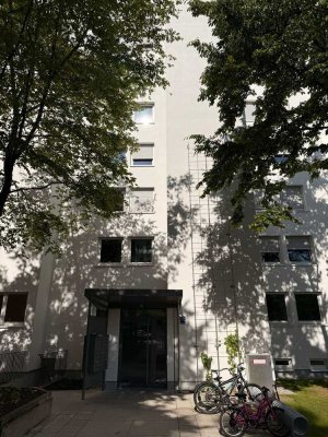 Kernsanierte 2-Zimmer-Wohnung mit Balkon in München