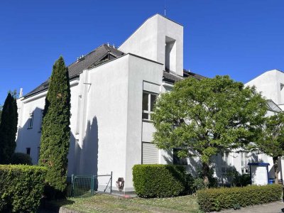 Hofheim-Lorsbach 4-Zimmer-Penthausähnliche-Dachmaisonette-ETW mit EBK, 2-Terrassen und 2 TG-Plätzen!