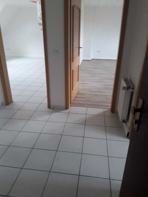Vollständig renovierte 3-Zimmer-DG-Wohnung in Essen
