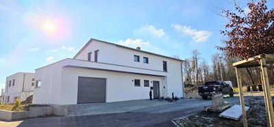 Einfamilienhaus in idyllischer Lage (Erstbezug)