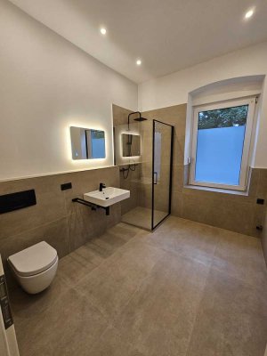 Luxuriöse & Kernsanierte 2-Zimmer Erdgeschosswohnung mit großer Terasse in Stolberg
