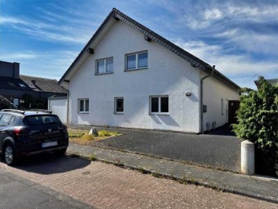 Freistehendes Ein-/Zweifamilienhaus in Wesseling-Berzorf