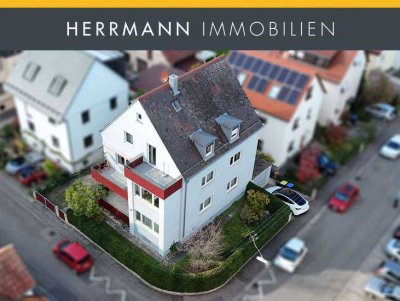 Sehr großzügiges Zweifamilienhaus in zentraler und ruhiger Lage von Fellbach (aufgeteilt)