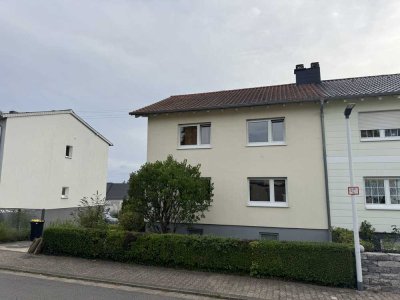 Freistehendes Zweifamilienhaus in einer Anspruchsvollen Lage  von Bexbach/Frankenholz