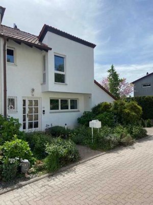 WOHNEN MIT FLAIR! Schöne Doppelhaushälfte, Garage, Terrasse + herrlicher Ausblick! Provisionsfrei!!!
