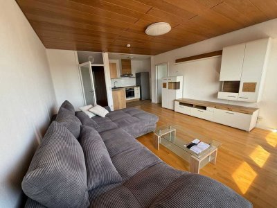Renovierte, möblierte 2-Zimmer-Wohnung mit Balkon & Einbauküche in Neuss-Vogelsang