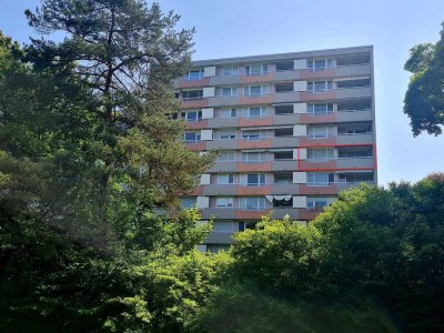 Im gepflegten Hochhaus !!!