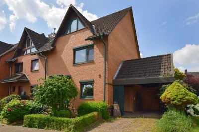 Gemütliches Reihenendhaus mit Kamin, Whirlpool, Sauna und unverbaubarem Blick ins Grüne in Elze