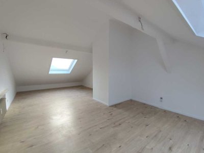 Renovierte 3-Zimmer Dachgeschosswohnung in Bellheim