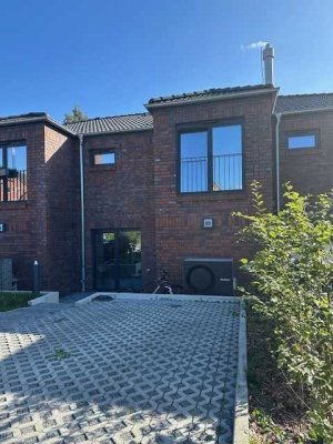 Familien aufgepasst! Modernes Reihenmittelhaus in Borby!