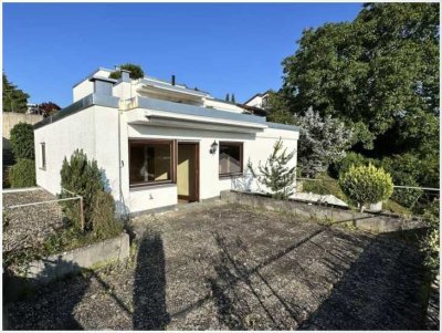 Wohnen wie im Haus: 5-Zimmer-Terrassenwohnung mit Garten und Aussicht