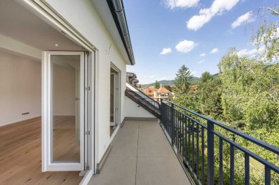 Fantastischer Fernblick - Frisch sanierte Wohnung in Neckarnähe!