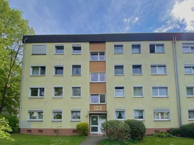 Gut geschnittene 3-Zi.-Wohnung mit Balkon!