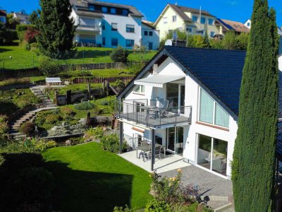 Wunderschönes freistehendes Architektenhaus mit großzügigem Grundstück und Weitblick