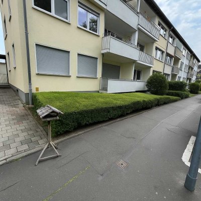 Exklusive 2-Raum-EG-Wohnung mit Balkon und EBK im Herzen von Bad Nauheim