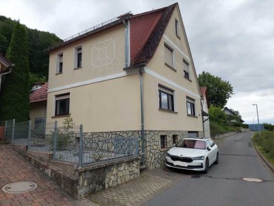 Geräumiges, preiswertes und gepflegtes 8-Zimmer-Einfamilienhaus