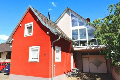 Einfamilienhaus mit Anbau in schöner Lage