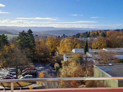 Wohnen mit Charme in Waldhäuser Ost: 3-Zimmer-Wohnung mit Balkon, Garage und Stellplatz
