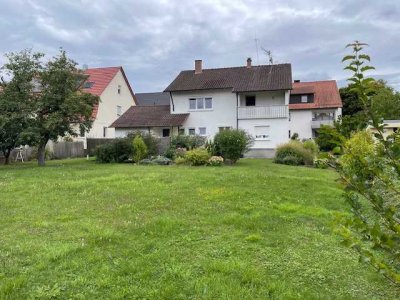 Paradies für Familien! 10 Ar Grdst. mit älterem EFH und traumhaftem Garten in beliebter Lage!