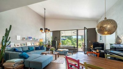 Haus mit 2 (oder 3) Wohnungen, Halle & Büros, zum Wohnen & Arbeiten o. vermieten, Pool & Gartensauna