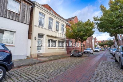 Klein Faldern! Charmantes Stadthaus mit Terrasse, Nebengebäude und Gartenanlage!