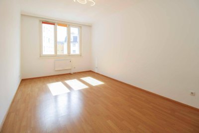 Helle 3-Zimmer-Wohnung in einem renovierten Mehrparteienhaus - in der Nähe vom Matzleinsdorfer Platz