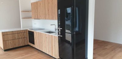 2 Zimmer EG Wohnung mit Küche und Garten