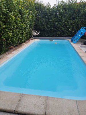 Leben wie im Urlaub. 
134 qm Traumwohnung mit Kamin und beheizbarem Pool in Schutterwald.