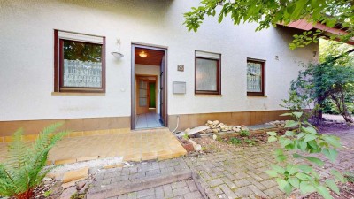~~ EINFAMILIENHAUS MIT GARTEN UND DOPPELGARAGE IN ABSOLUT RUHIGER WOHNLAGE ~~