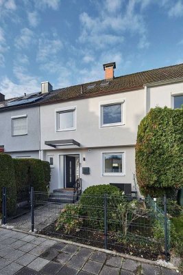 Erstbezug nach Komplettsanierung: Traumhaftes Reihenhaus in Großgründlach