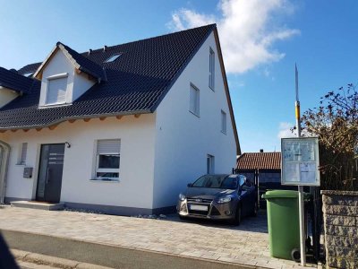 TOP Doppelhaushälfte - Provisionsfrei - in Baiersdorf-Hagenau