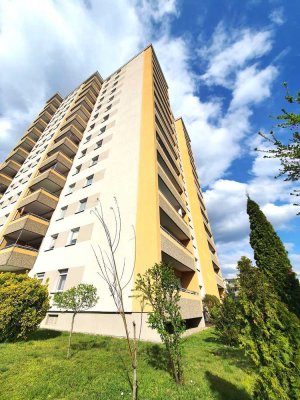 OBERTSHAUSEN:  Mieterfreie 3 ZW m.Balkon u. Einbauküche