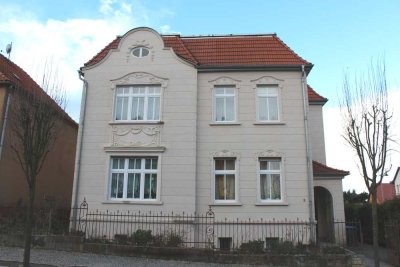 Schöne 2-Raum-Wohnung im Altbau