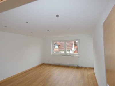 Wolnzach neu renovierte Dreizimmerwohnung mit Balkon