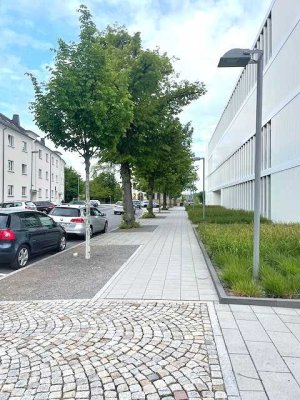 UNI-Nähe! Schöne ruhige und helle 2-Raumwohnung.
Dies könnte Ihre sein und lädt direkt zum Studium