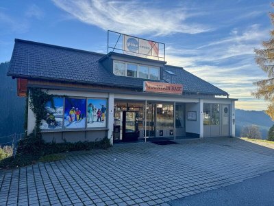 Einzigartige Liegenschaft direkt am Skilift in Laterns mit seltener Ferienwidmung