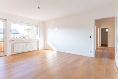 Sonnige 4-ZKB mit Doppel-Carport & Balkon-Solar: frisch renoviert, einziehen & wohlfühlen!