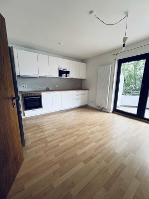 Gepflegte 2-Zi. Wohnung gegenüber Gemeinschaftsklinikum Kemperhof, mit Enbauküche und Stellplatz