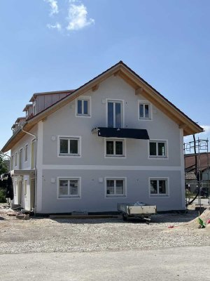 Erstbezug mit Balkon: Exklusive 2-Raum-Wohnung mit gehobener Innenausstattung in Pliening